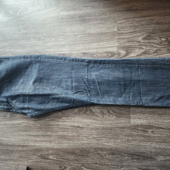 Guess Blue Jeans 36x34 - Picture 3 of 4